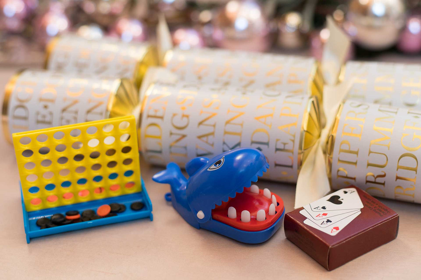 Christmas Games Christmas Crackers (6 x 13-inch Crackers)