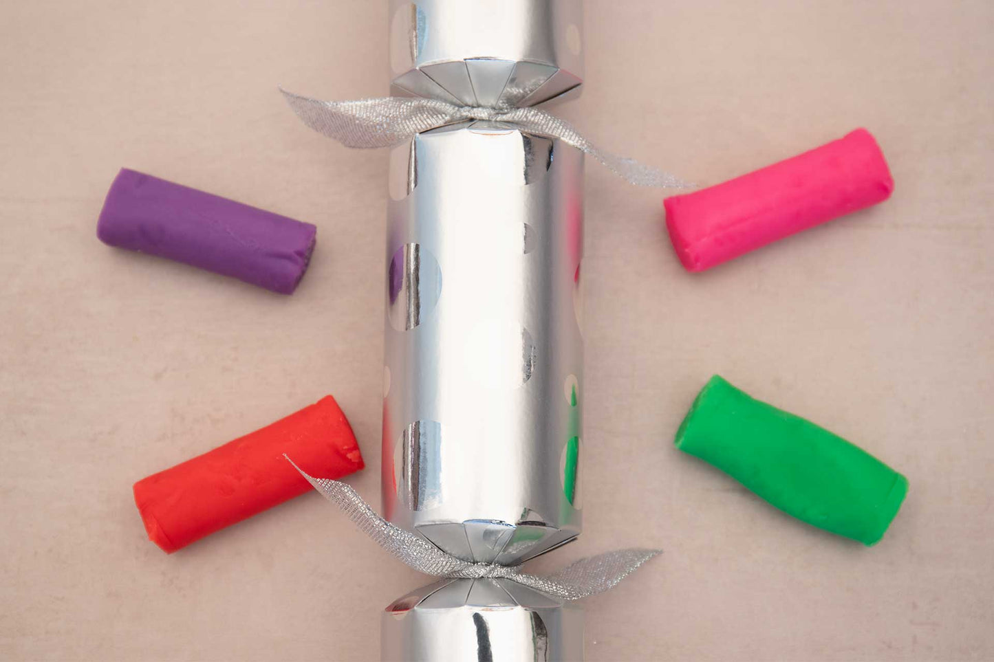 Dough Modelling Game Christmas Crackers (6 x 12-inch Crackers)