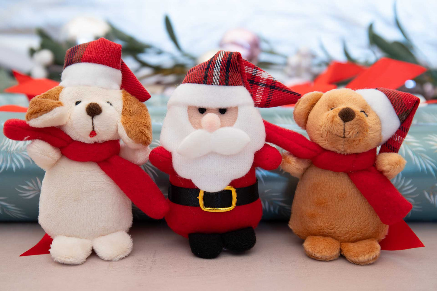 Santa's Friends Teddy Bear Christmas Crackers (6 x 13-inch Crackers)