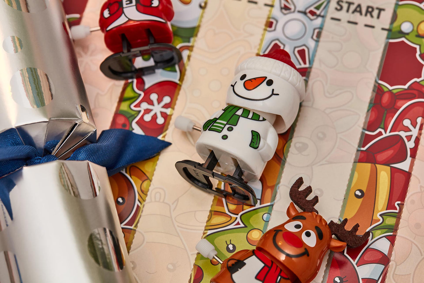 Great Christmas Clockwork Race Christmas Crackers (6 x 12-inch Crackers)