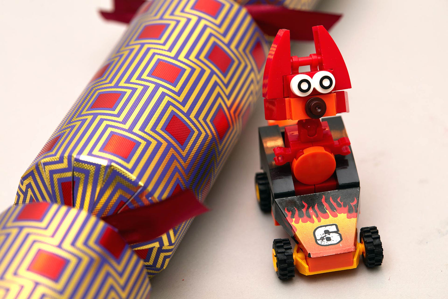 Animal Go-Kart Building Block Christmas Crackers (6 x 13-inch Crackers)