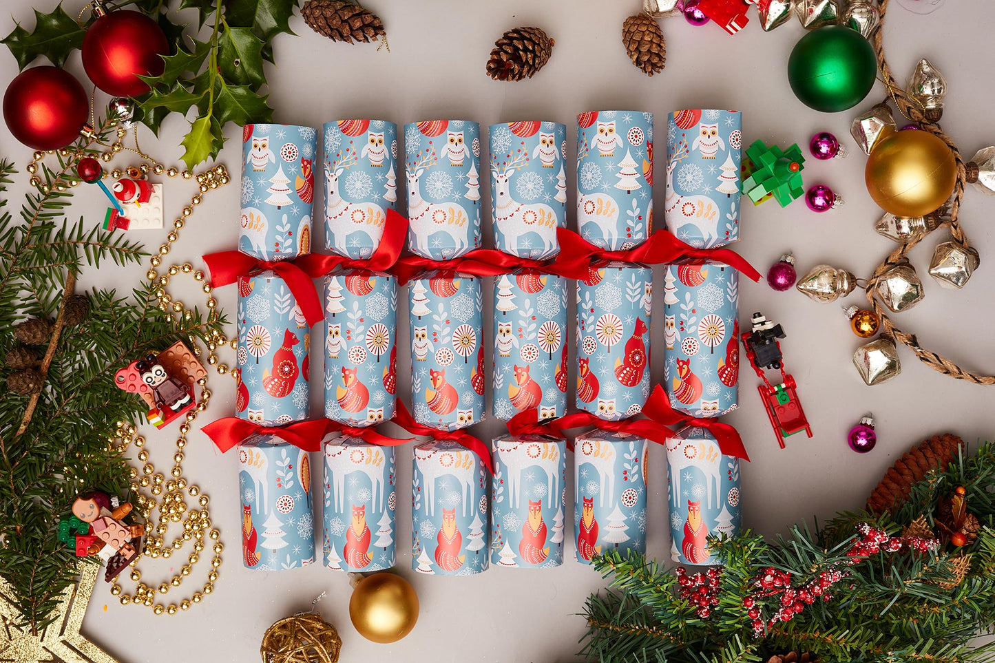 Santa's Friends Building Block Christmas Crackers (6 x 12-inch Crackers)